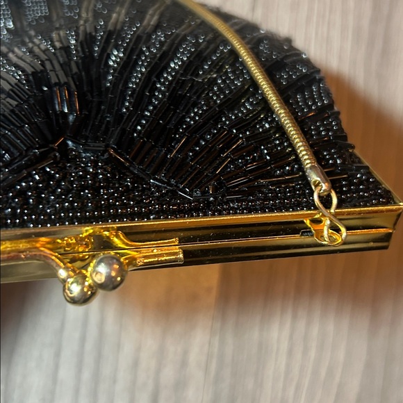 Hand Made Beaded Shell-Style Evening Purse - Picture 2 of 5